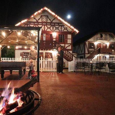 Alpine Village Inn 헬렌 외부 사진